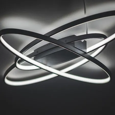 Wolf House - Peschiera - Jacuzzi Privata * Πεσκιέρα ντελ Γκάρντα