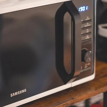 Διαμέρισμα Wolf House - Peschiera - Jacuzzi Privata Πεσκιέρα ντελ Γκάρντα