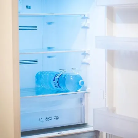 Διαμέρισμα Wolf House - Peschiera - Jacuzzi Privata Πεσκιέρα ντελ Γκάρντα