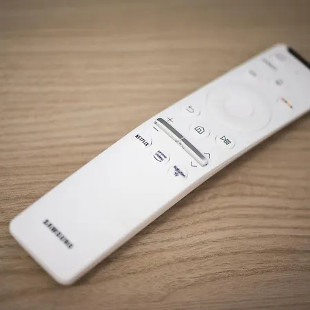 Wolf House - Peschiera - Jacuzzi Privata * Πεσκιέρα ντελ Γκάρντα