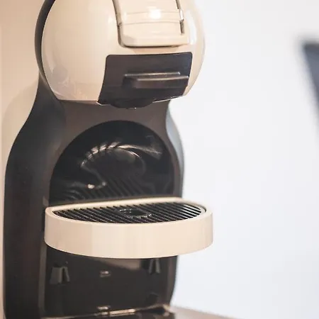 Wolf House - Peschiera - Jacuzzi Privata * Πεσκιέρα ντελ Γκάρντα