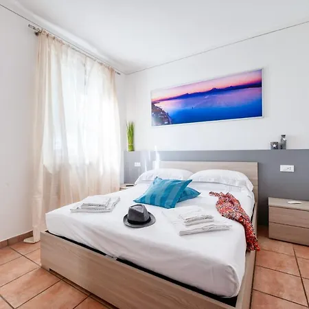 Wolf House - Peschiera - Jacuzzi Privata Apartment *