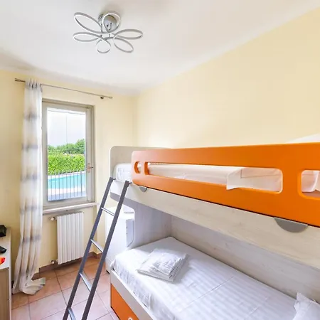 Apartment Wolf House - Peschiera - Jacuzzi Privata *