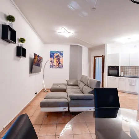 Apartment Wolf House - Peschiera - Jacuzzi Privata