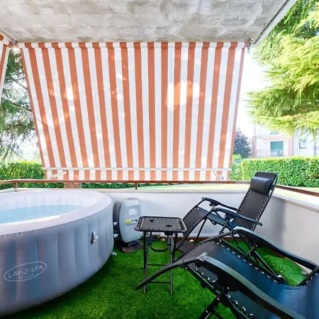 Wolf House - Peschiera - Jacuzzi Privata * Peschiera del Garda