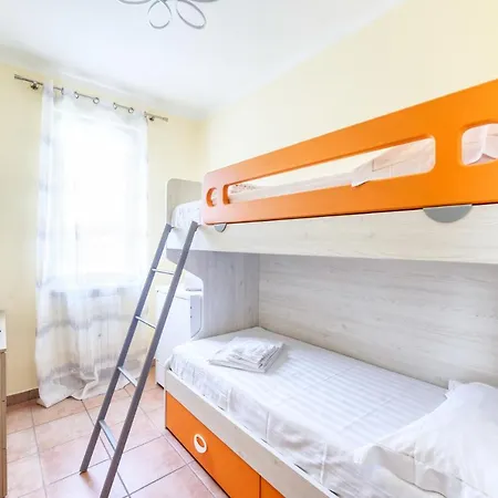 Wolf House - Peschiera - Jacuzzi Privata Apartment *